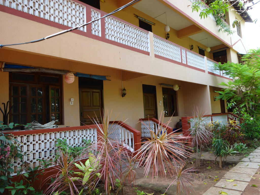 Pinto Guest House カンドリム エクステリア 写真